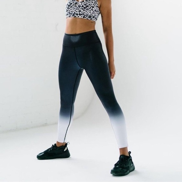 ZYIA Pants - ZYIA Black Ombré Metallic Light N Tight High Rise Leggings Size 16-18 Women’s